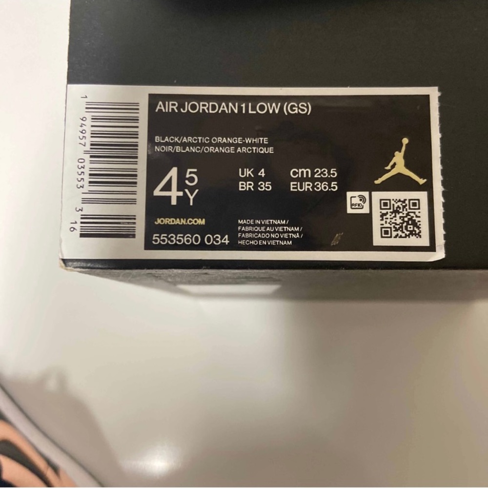 Air Jordan 1 Low ‘Crimson Tint’ - Picture 9 of 9